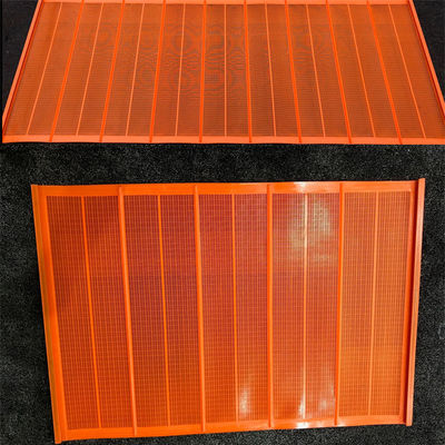 Kırmızı Renk Yüksek Kullanım Direnci Islak Polyweb Uretan Ekranları 1040 * 700mm
